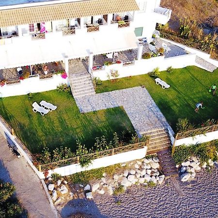 Nereides Apartments 아기오스고르디오스 외부 사진