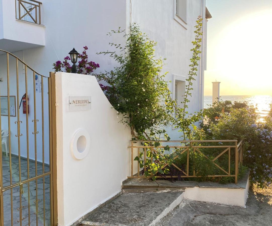 Nereides Apartments 아기오스고르디오스 외부 사진