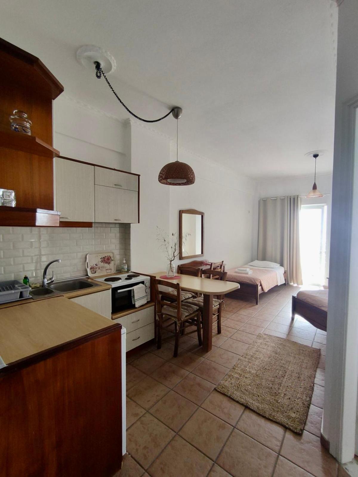 Nereides Apartments 아기오스고르디오스 외부 사진